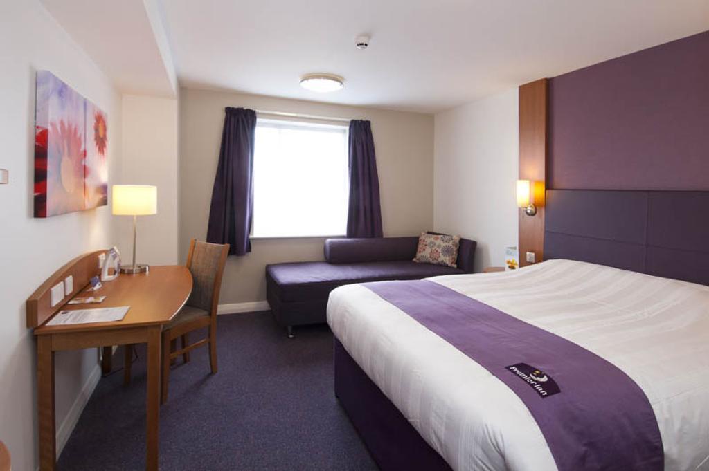 Premier Inn Norwich - Broadlands Park Thorpe St Andrew Exterior foto